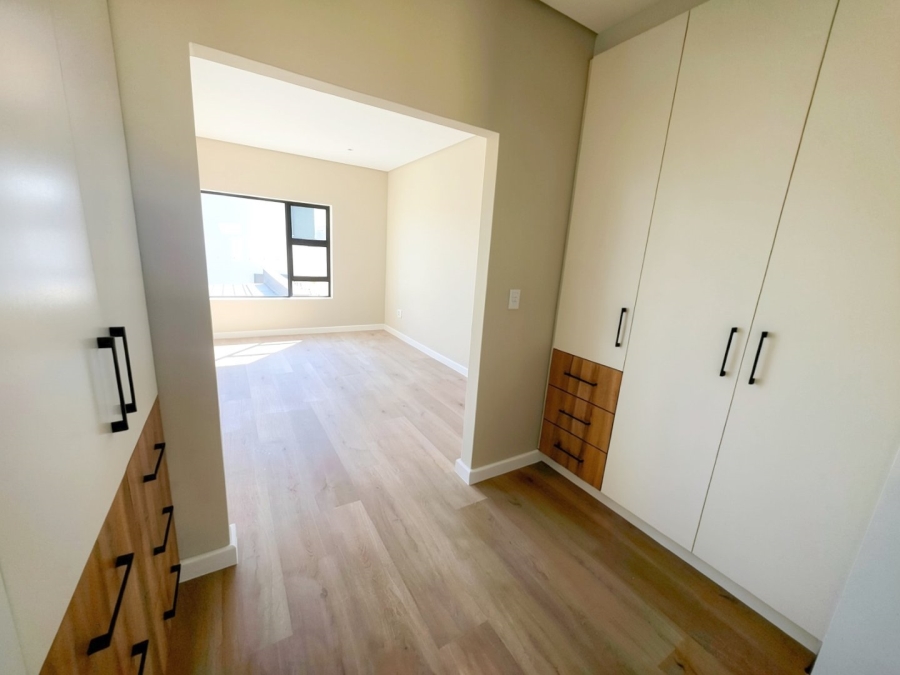 4 Bedroom Property for Sale in Sandown Western Cape